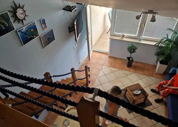 In - Biograd Riviera 53598 Апартаменты Турань