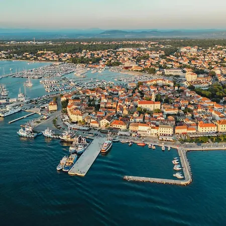 In - Biograd Riviera 53598 Turanj